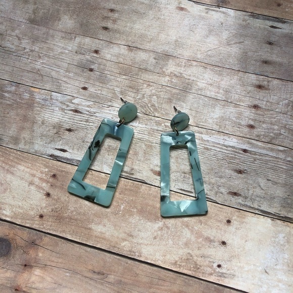 The Kee Co Jewelry - Mint and Black Geometric Acrylic Earrings